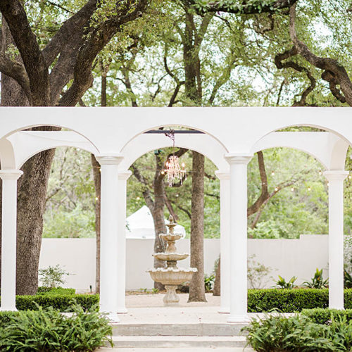 Outdoor Garden Wedding Venue